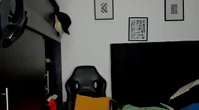 Snapshot of arnold_bekam chatting on 20, 3, 2025 arnold bekam online show from 20, 3, 2025