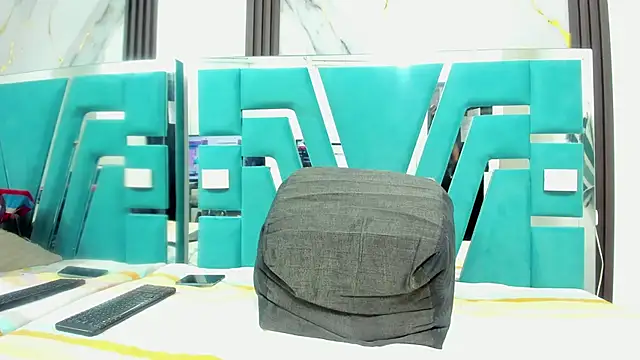 ebony valentina online show from 19, 9, 2025