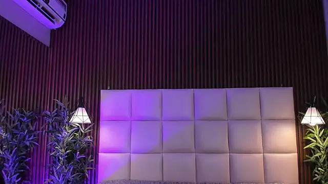 MelanieHillss online show from 15, 4, 2026