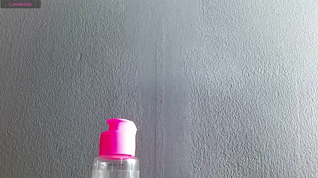 Violett 11 online show from 14, 3, 2025