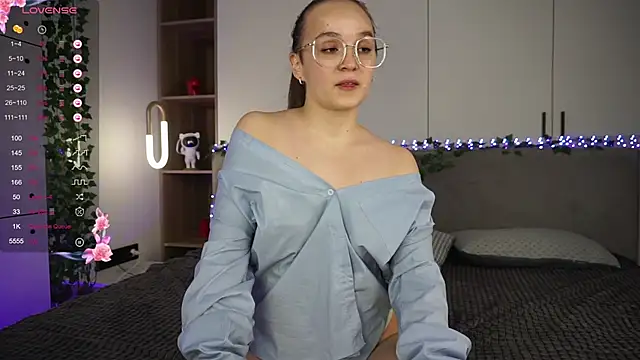 luxemystic  online show from 10, 3, 2025