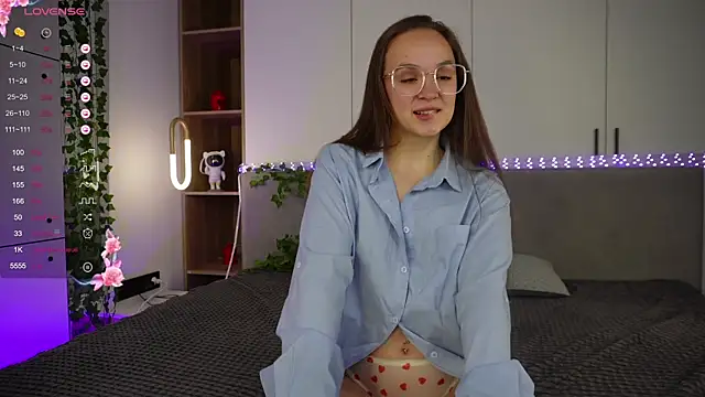 luxemystic  online show from 7, 3, 2025