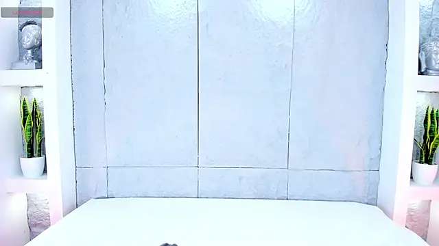 MiaMistrex online show from 9, 11, 2025