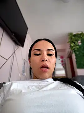 Snapshot of Naatalia chatting on 3, 2, 2026 Naatalia online show from 3, 2, 2026