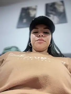 Naatalia online show from 3, 11, 2025