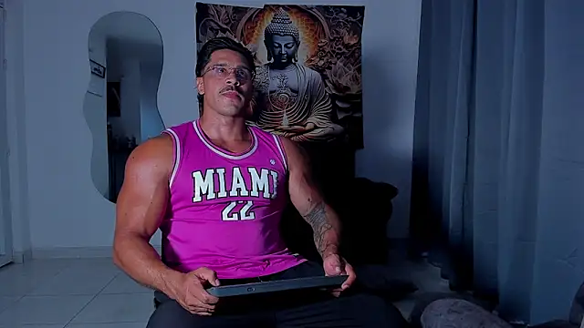 Valentino Dosantos  online show from 20, 11, 2025