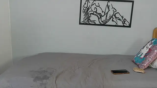 karina-lopez online show from 2, 12, 2025