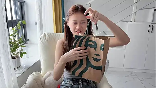 Cassie-20 online show from 1, 11, 2025