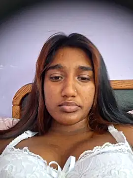 indianpink lips online show from 14, 4, 2026