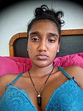 Snapshot of indianpink_lips chatting on 4, 3, 2026 indianpink lips online show from 4, 3, 2026