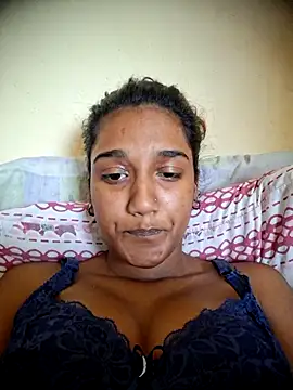 Snapshot of indianpink_lips chatting on 13, 11, 2025 indianpink lips online show from 13, 11, 2025