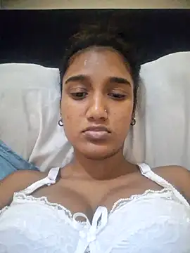 Snapshot of indianpink_lips chatting on 6, 11, 2025 indianpink lips online show from 6, 11, 2025