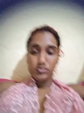 Snapshot of indianpink_lips chatting on 18, 12, 2025 indianpink lips online show from 18, 12, 2025