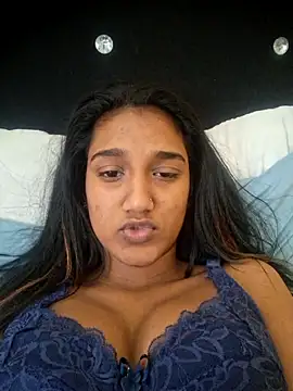 Snapshot of indianpink_lips chatting on 8, 11, 2025 indianpink lips online show from 8, 11, 2025