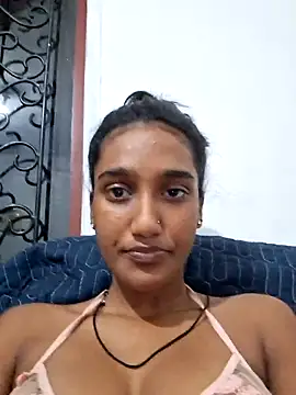 Snapshot of indianpink_lips chatting on 5, 3, 2025 indianpink lips online show from 5, 3, 2025