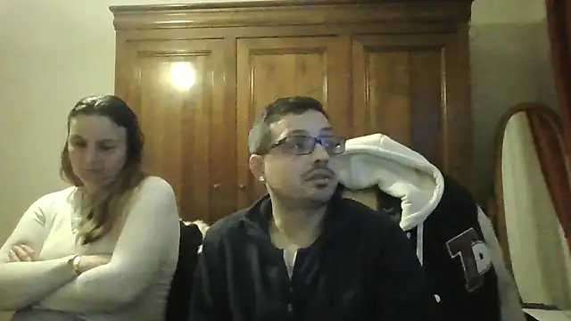 Snapshot of cpl9142 chatting on 13, 2, 2025 cpl9142 online show from 13, 2, 2025