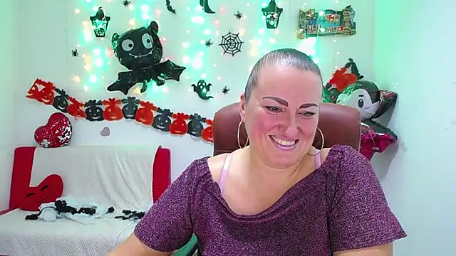 DianaMGG online show from 2, 11, 2025