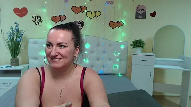 DianaMGG online show from 12, 3, 2025
