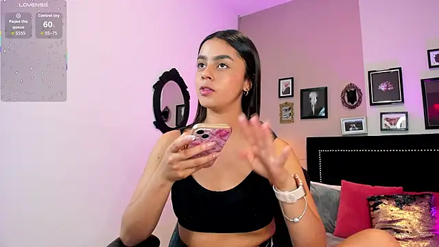 Bella walker  online show from 6, 1, 2026