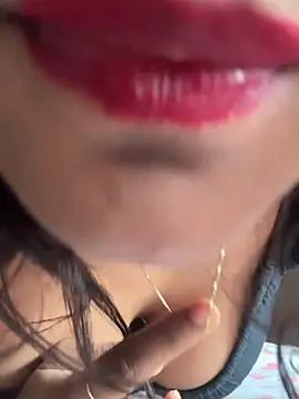 naughtysaraaa online show from 2, 7, 2026