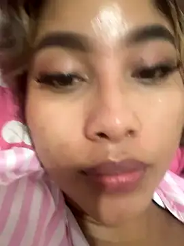 Snapshot of SofiaBennett_ chatting on 16, 11, 2025 SofiaBennett online show from 16, 11, 2025