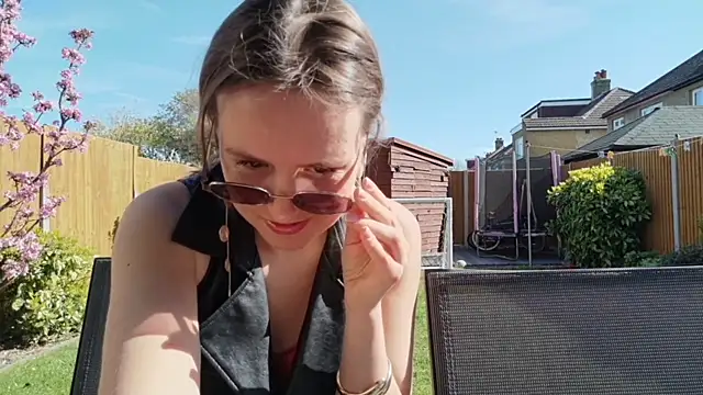 eatmypie69 online show from 14, 4, 2026