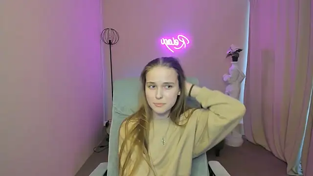 TaiteHankins online show from 14, 2, 2025