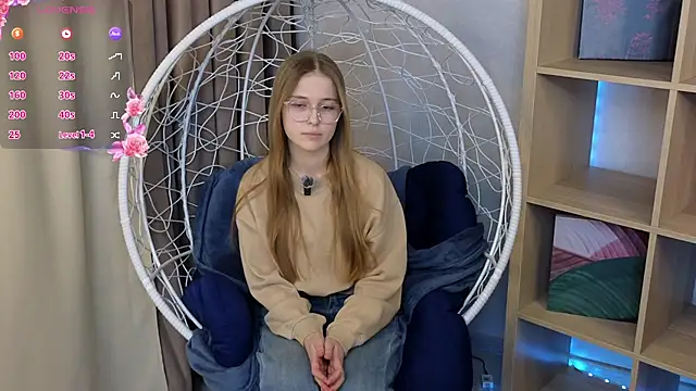 TaiteHankins online show from 21, 2, 2025