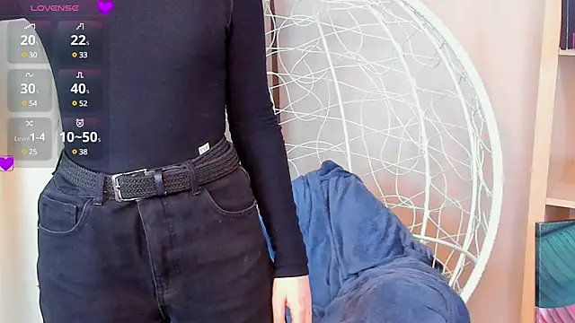 TaiteHankins online show from 27, 2, 2025