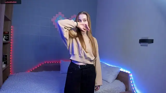 TaiteHankins online show from 14, 3, 2025