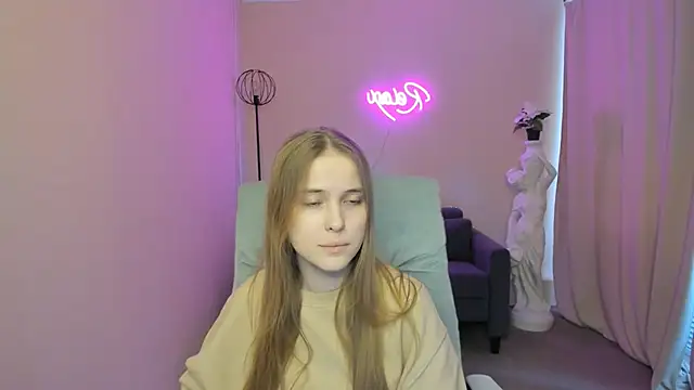 TaiteHankins online show from 15, 2, 2025