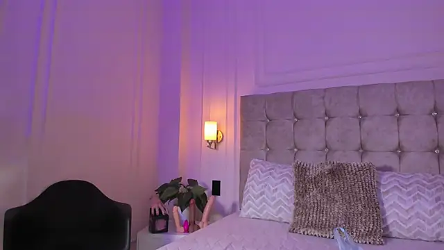 JasmineRoss 1 online show from 28, 10, 2025