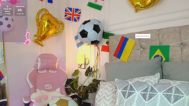 Snapshot of JasmineRoss_1 chatting on 2, 7, 2026 JasmineRoss 1 online show from 2, 7, 2026