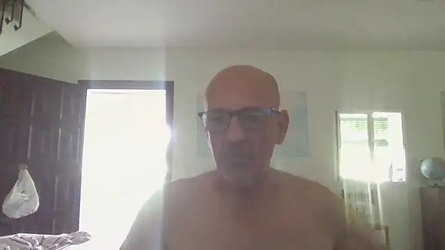 Snapshot of llopaco chatting on 6, 7, 2026 llopaco online show from 6, 7, 2026