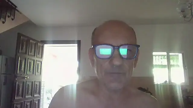 Snapshot of llopaco chatting on 15, 6, 2026 llopaco online show from 15, 6, 2026