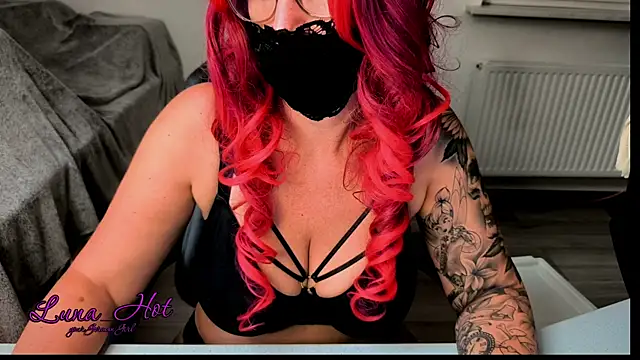 Lunalein online show from 15, 7, 2026