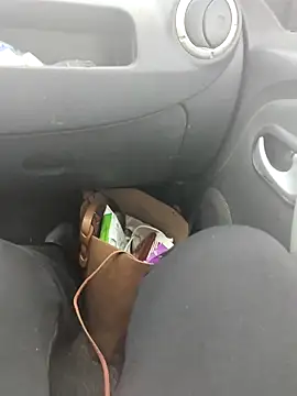 Loly2025 online show from 16, 2, 2025