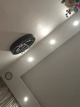 Loly2025 online show from 5, 1, 2026