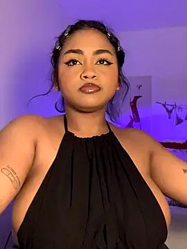 Snapshot of Dahiana_Giil chatting on 7, 11, 2025 Dahiana Giil online show from 7, 11, 2025