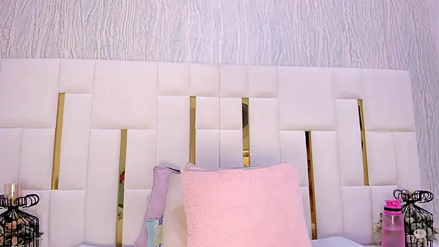 hillary uckerman  online show from 11, 11, 2025