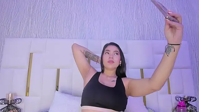 hillary uckerman  online show from 6, 10, 2025