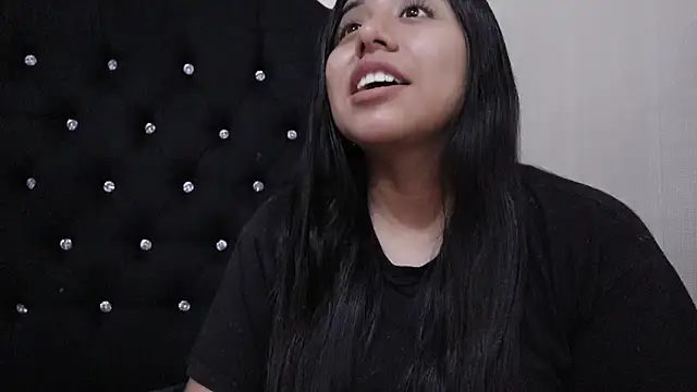 Snapshot of Karla_Stein2025 chatting on 1, 2, 2026 Karla Stein2025 online show from 1, 2, 2026