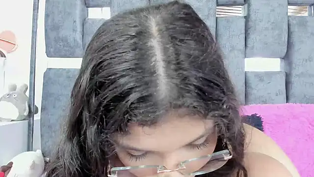 Snapshot of ARTEMISAKIM chatting on 14, 11, 2025 ARTEMISAKIM online show from 14, 11, 2025