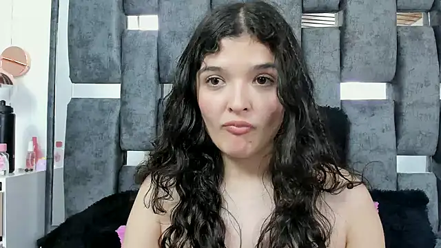 Snapshot of ARTEMISAKIM chatting on 10, 10, 2025 ARTEMISAKIM online show from 10, 10, 2025