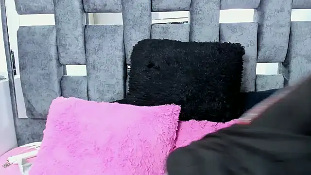 Snapshot of ARTEMISAKIM chatting on 22, 9, 2025 ARTEMISAKIM online show from 22, 9, 2025