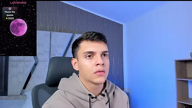 JacobRoberts1 online show from 13, 11, 2025