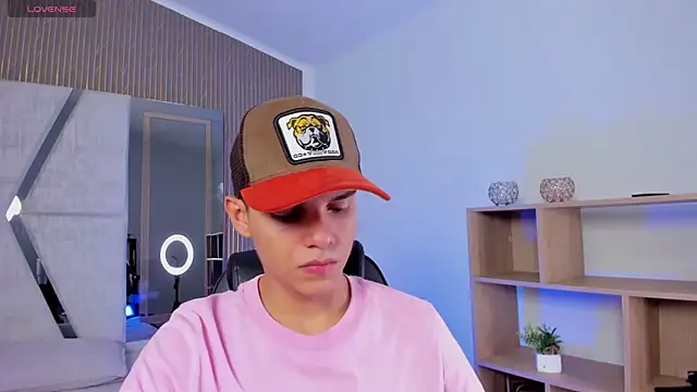 JacobRoberts1 online show from 24, 11, 2025