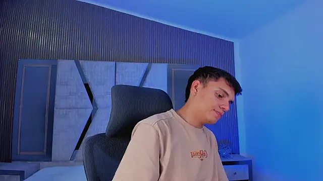 JacobRoberts1 online show from 18, 10, 2025