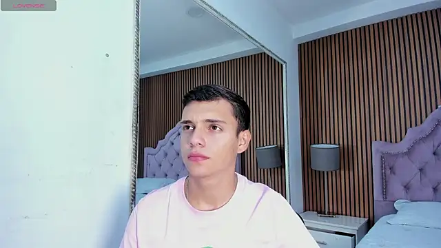 JacobRoberts1 online show from 16, 9, 2025