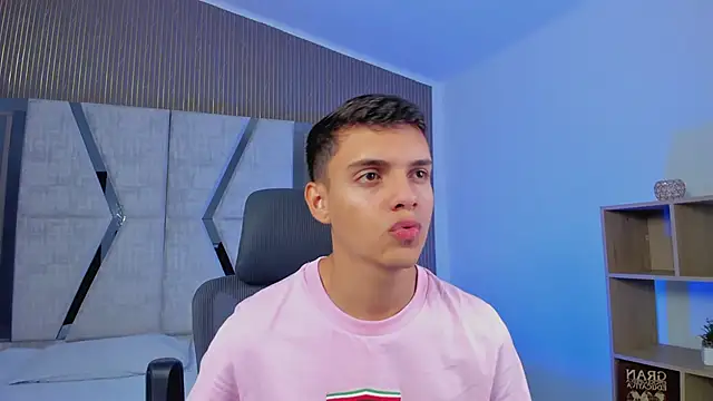 JacobRoberts1 online show from 10, 10, 2025